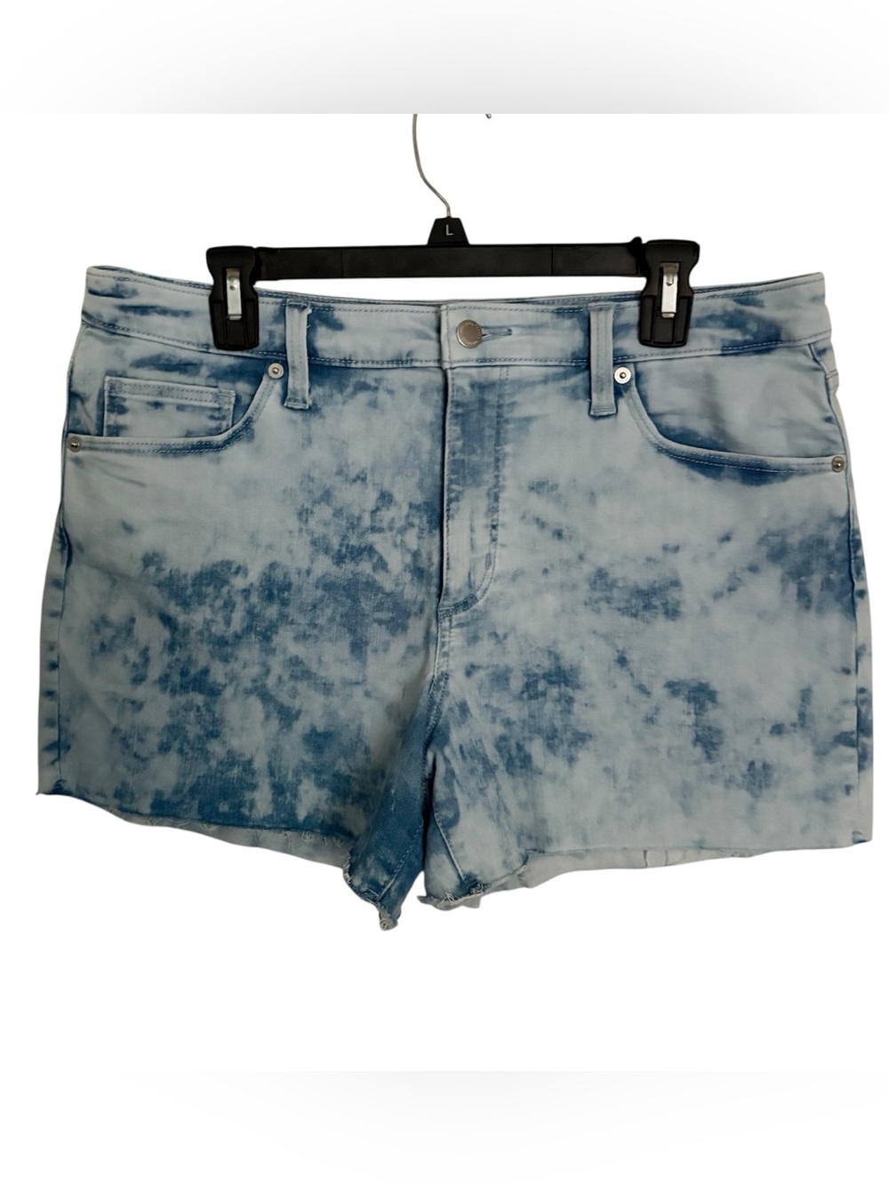 Universal Thread acid wash denim shorts